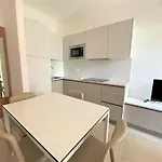 아파트 Villaggio Azzurro 비비오네